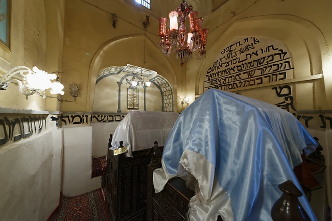 Hamadan-Tombeau d'Esther et Mordechaï-008